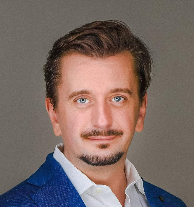 Published headshot of Tarik Rahmanovic